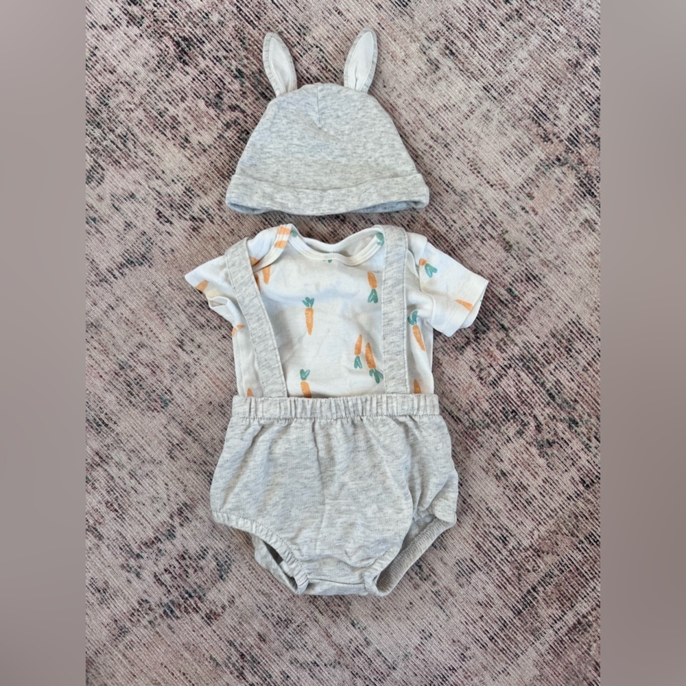 Adorable Gray Bunny Ear Kids Matching Set